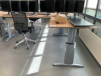 Hoekbureaus met bureaustoelen (2x) - afbeelding 13 van  18