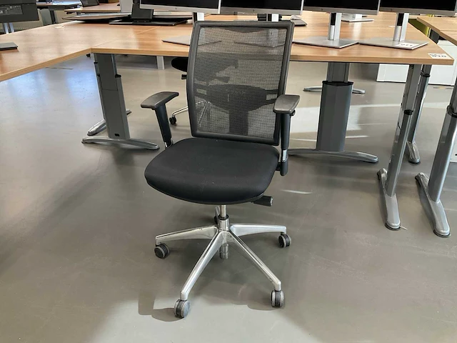 Hoekbureaus met bureaustoelen (2x) - afbeelding 2 van  18