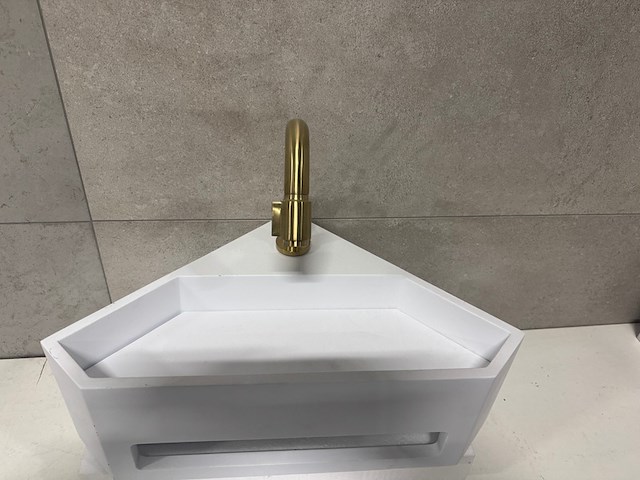 Hoekfontein solid surface 35x49x16 cm + kraan wb, wit - afbeelding 2 van  9