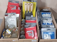 Hoekhaakjes, plamuurmessen, kabelklemmen 5mm etc. etc (d1619) - afbeelding 3 van  3