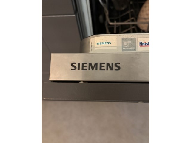 Hoekkeuken, met inbouwapparatuur - afbeelding 7 van  11