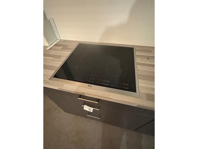 Hoekkeuken, met inbouwapparatuur - afbeelding 9 van  11