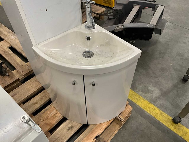 Hoekmodel badmeubelset - afbeelding 1 van  5