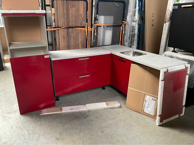 Hoekopgestelde keuken 245x186cm - afbeelding 12 van  13