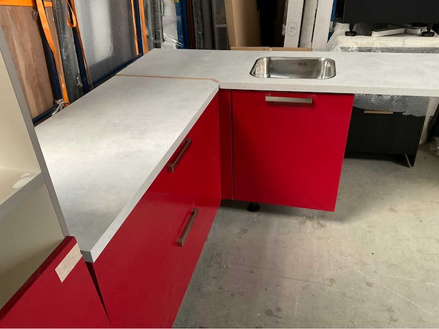 Hoekopgestelde keuken 245x186cm - afbeelding 13 van  13