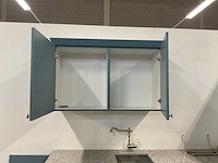 Hoekopgestelde showroomkeuken met granieten blad - afbeelding 4 van  21