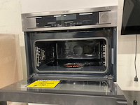 Hoekopgestelde showroomkeuken - afbeelding 5 van  20