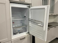 Hoekopgestelde showroomkeuken - afbeelding 6 van  24