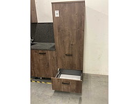 Hoekopgestelde showroomkeuken - afbeelding 7 van  21