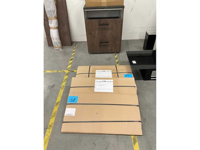 Hoekopgestelde showroomkeuken - afbeelding 19 van  21