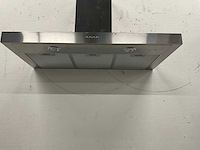 Hoekopgestelde showroomkeuken - afbeelding 6 van  24