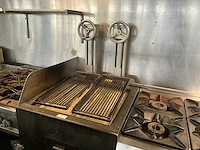 Hoeks metaal houtskool bbq - afbeelding 10 van  16
