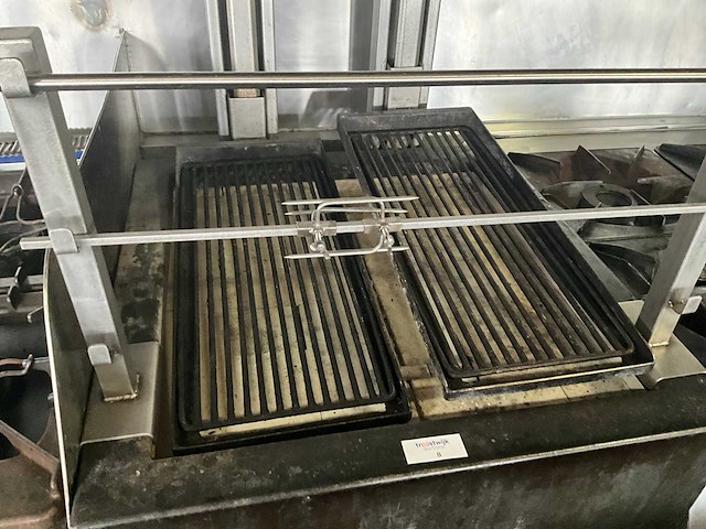 Hoeks metaal houtskool bbq - afbeelding 15 van  16
