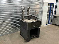 Hoeks metaal houtskool bbq - afbeelding 4 van  9