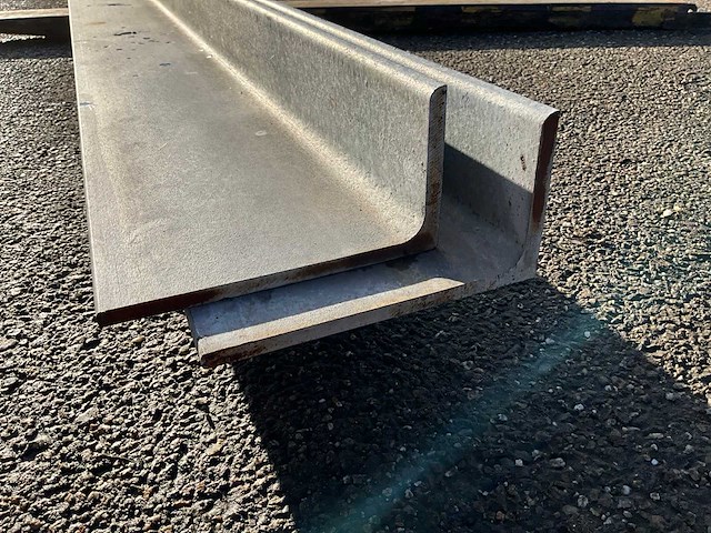 Hoekstaal 400x20x10x1cm (2x) - afbeelding 2 van  3