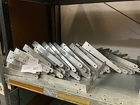 Hoeksteun aluminium 200x250 (57x) - afbeelding 1 van  5