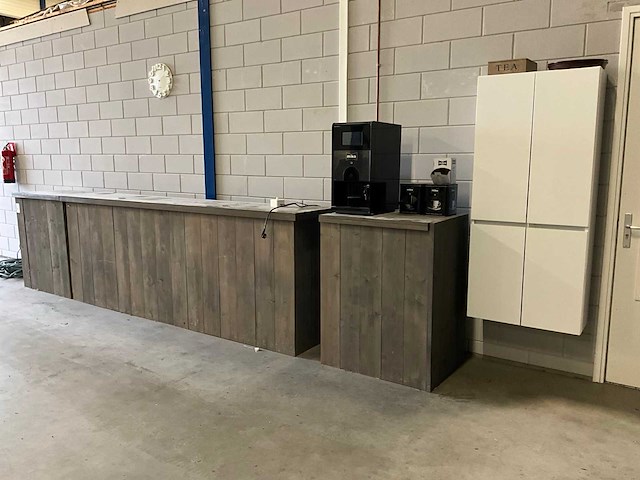 Hoeve houtindustrie uitgiftebar - afbeelding 1 van  7