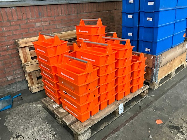 Hoffmann gereedschaps draagkoffertjes (42x) - afbeelding 1 van  3