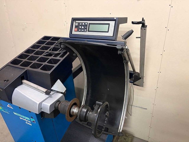 Hofmann - 2001 - geodyna 6300 - balanceer apparaat - afbeelding 6 van  11