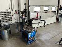 Hofmann - 2016 - monty 3300-20 smart - banden de-en montageapparaat - afbeelding 1 van  9