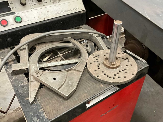 Hofmann 080.24 banden balanceer apparaat - afbeelding 8 van  9