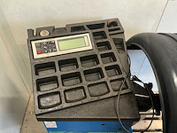 Hofmann geodyna 4300-2 banden balanceerapparaat - afbeelding 3 van  8