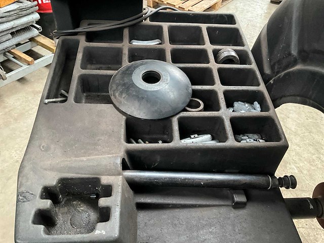 Hofmann megaspin 400 banden balanceerapparaat - afbeelding 3 van  7