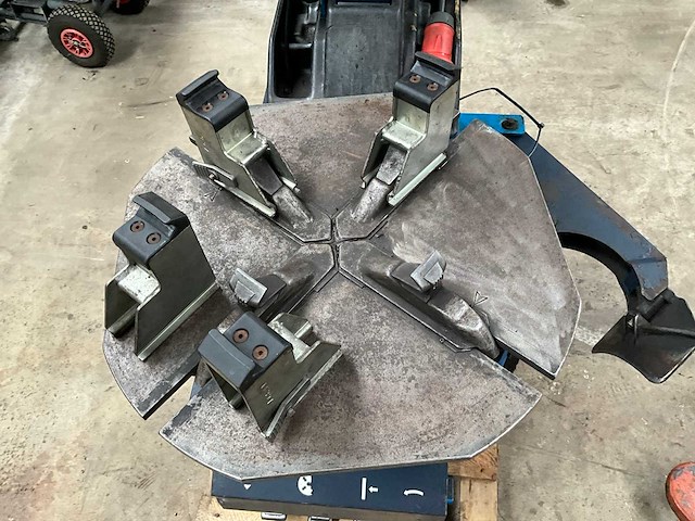 Hofmann monty 2250 banden de-en montageapparaat - afbeelding 3 van  7