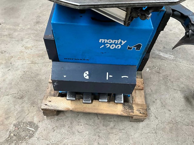 Hofmann monty 2250 banden de-en montageapparaat - afbeelding 4 van  7