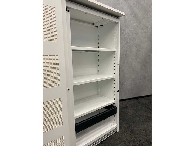 Hoge akoestisch stalen schuifdeurkast - afbeelding 3 van  11