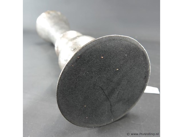 Hoge aluminium?. vaas - afbeelding 5 van  5