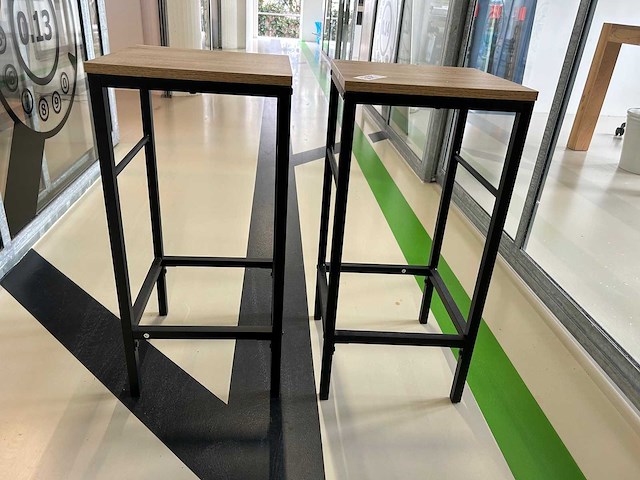 Hoge bijzettafel (2x) - afbeelding 1 van  2