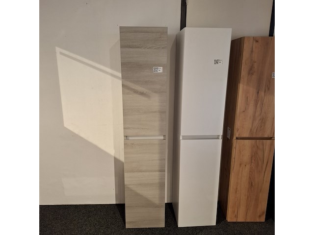 Hoge kast, hr badmeubelen, grijs essen - afbeelding 1 van  4