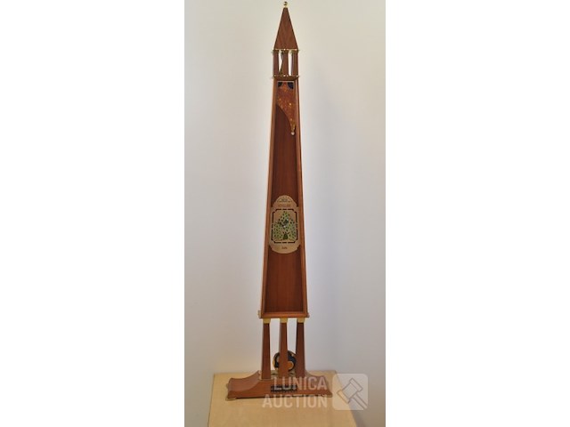 Hoge klok paes - afbeelding 1 van  11