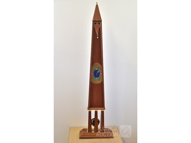 Hoge klok paes - afbeelding 1 van  8