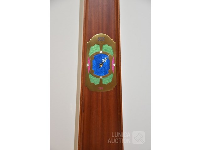 Hoge klok paes - afbeelding 3 van  8