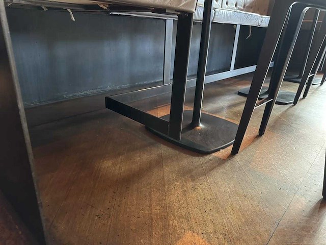 Hoge metalen industriële restaurantbank - afbeelding 9 van  13