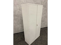 Hoge stalen 2-deurs kast met sleutel - afbeelding 6 van  8