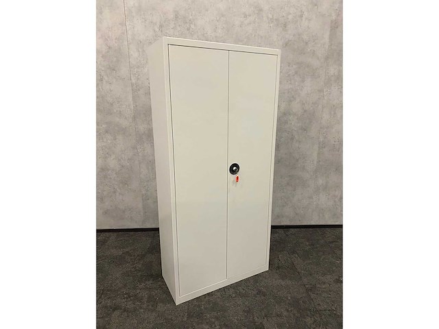 Hoge stalen 2-deurskast met sleutel - afbeelding 6 van  9