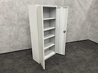 Hoge stalen 2-deurskast met sleutel - afbeelding 4 van  9