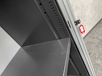 Hoge stalen roldeurkast - grijs - afbeelding 4 van  4