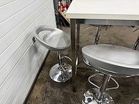 Hoge tafel met 6 krukken - afbeelding 2 van  2