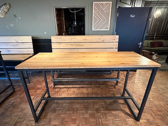 Hoge tafel met stalen frame - afbeelding 2 van  5
