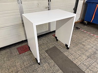 Hoge tafel verrijdbaar - afbeelding 3 van  4