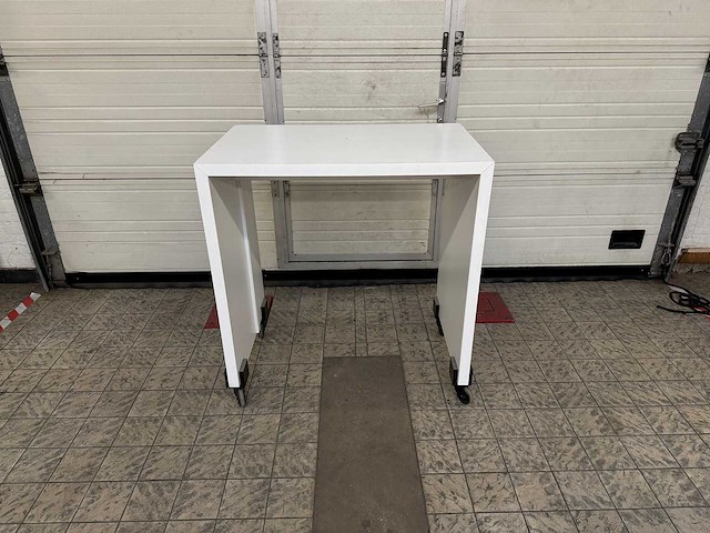 Hoge tafel verrijdbaar - afbeelding 1 van  4