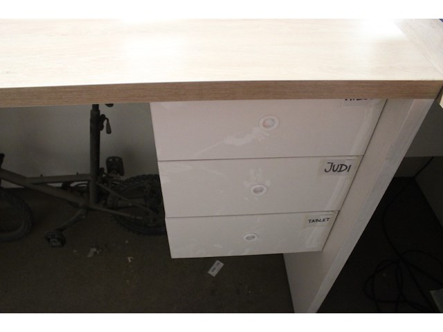 Hoge werktafel/inpaktafel - afbeelding 11 van  11