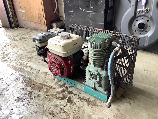 Hogedrukcompressor - afbeelding 1 van  3