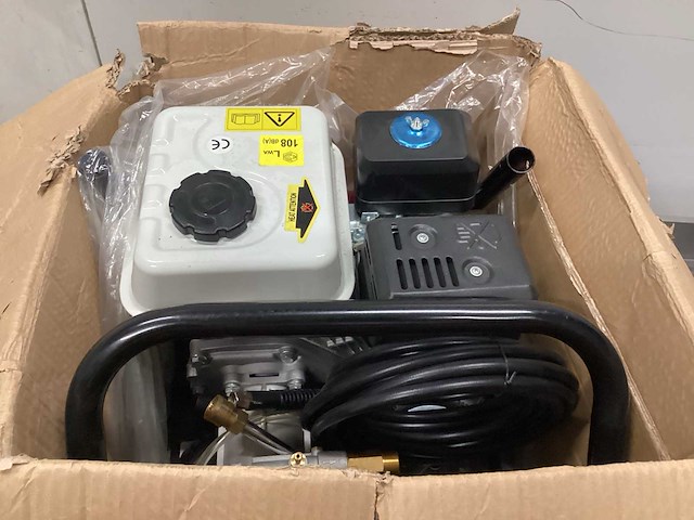 Hogedrukreiniger op benzine - afbeelding 7 van  9