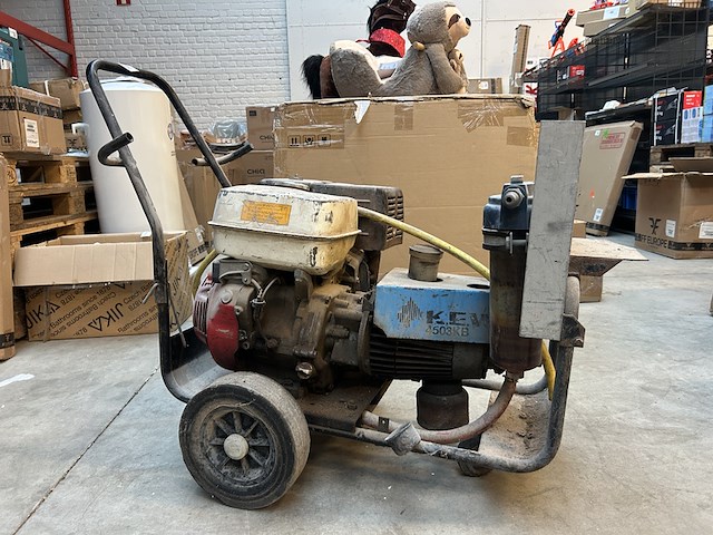 Hogedrukreiniger op benzine - afbeelding 1 van  6