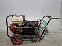 Hogedrukspuit v.v. benzinemotor - afbeelding 1 van  9